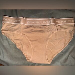 Victoria's Secret Beige hipster panties